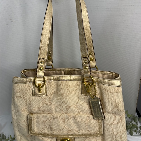 Coach Handbags - COACH PENELOPE LINEN SIGNATURE TOTE